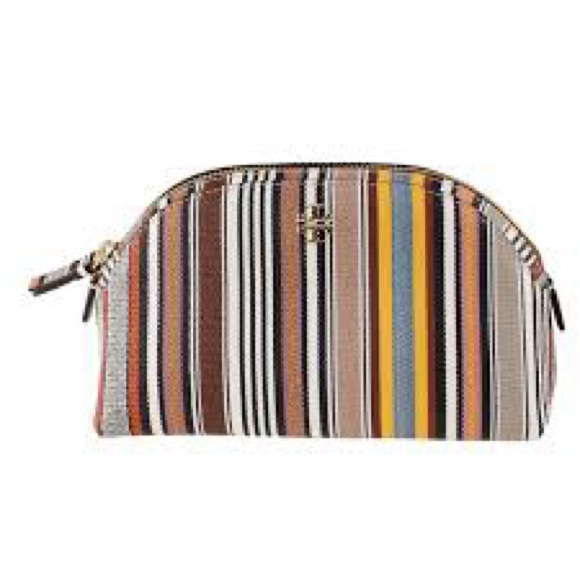 Tory Burch Handbags - Tory Burch Kerrington Make up Bag